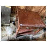 VTG WOOD END TABLE W/ SINGLE DRAWER, LOWER SHELF,
