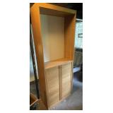 OAK VENEER STORAGE CABINET W/ TWO DOORS, INTERIOR