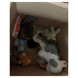 ASSORTED TOYS & COLLECTIBLES BOX LOT