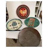 ASSORTED DECORATIVE PLATES AND SERVING PIECES,