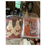 DIMENSIONS APPLIQUE VEST KIT, SANTA THEME, FELT