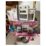 BARBIE BAKE W/ ME OVEN, ELECTRIC TOY, PLASTIC,