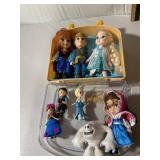 DISNEY ANIMATORS COLLECTION FROZEN MINI DOLL SET,