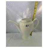 LENOX BONE CHINA TEAPOT, FLORAL LID MOTIF, CREAM