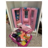 BARBIE FOLDING DOLLHOUSE, PLASTIC CONSTRUCTION,