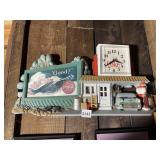 COCA-COLA WALL CLOCK, RESIN CONSTRUCTION, GAS