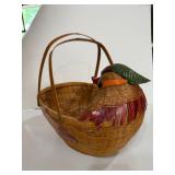 KIANGSI HANDICRAFTS DUCK-FORM BASKET, WOVEN