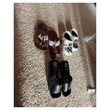 BEACH BY MATISSE PLATFORM SLIDES, CROCS CLOGS W/