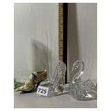 DECORATIVE SHOE FIGURINES (2), CLEAR CRYSTAL HIGH