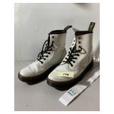 DR. MARTENS 1460 BOOTS, WHITE LEATHER, 8-EYE
