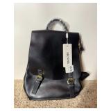 HESHE LEATHER BACKPACK, BLACK, FLAP CLOSURE W/