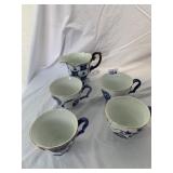 BOMBAY PORCELAIN CREAMER AND TEACUPS (4), BLUE