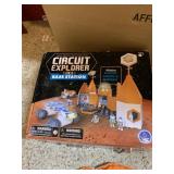 EDUCATIONAL INSIGHTS CIRCUIT EXPLORER DELUXE BASE