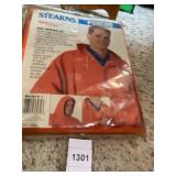 STEARNS RAINMASTER PONCHO, ADULT UNIVERSAL SIZE,