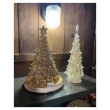 CHRISTMAS TREE TABLETOP DECOR, GOLD METALLIC AND