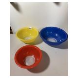 CORNING WARE MIXING BOWLS (3), PRIMARY COLORS,