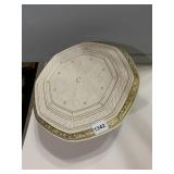 FITZ AND FLOYD CLASSICS CAKE STAND, CERAMIC,