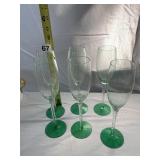 STEMMED CHAMPAGNE FLUTES (6), CLEAR GLASS BOWLS,