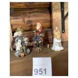 FIGURINE ASSORTMENT (3), INCLUDES K