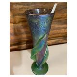 VTG IRIDESCENT ART GLASS VASE, SWIRL PATTERN,