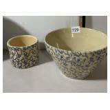 R.R.P. CO. ROSEVILLE OHIO STONEWARE MIXING BOWL