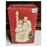 CENTURION COLLECTION BISQUE MUSICAL CAROLERS
