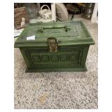 PLASTIC SEWING BOX, GREEN FINISH, REMOVABLE TRAY,