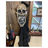 SKULL WALL DECOR, MOLDED COMPOSITION, BLACK