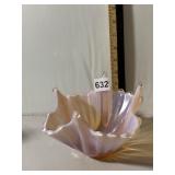 ART GLASS BOWL, IRIDESCENT FINISH, RUFFLED RIM,