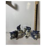 CERAMIC FOO DOG FIGURINES (2), BLUE AND WHITE