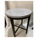 22" H X 18" ROUND SIDE TABLE