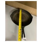 GRISWOLD CAST IRON SKILLET, ERIE PA USA, LARGE