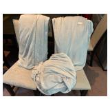 PLUSH THROW BLANKETS, LIGHT GRAY, POLYESTER, SOFT
