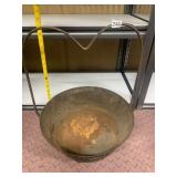 VTG CAST IRON KETTLE, HEART SHAPED HANDLE, RUSTED