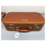 EVETTE BY BUFFET CLARINET, WOOD CONSTRUCTION,