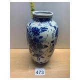 REGINA DELFT VASE, HAND-PAINTED BLUE AND WHITE