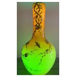 VTG WEBB PEACHBLOW GLASS VASE, GRADUATED RED TO