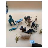 ASSORTED PLASTIC ANIMAL AND DINOSAUR FIGURES,