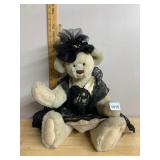ANNETTE FUNICELLO COLLECTIBLE BEAR CO. PLUSH