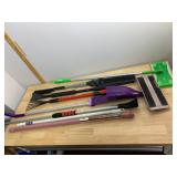 ASSORTED CLEANING TOOLS, CORONA WIDE-TINE RAKE,