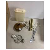 GENERAL ELECTRIC ELECTRIC KNIFE W/ BLADES,