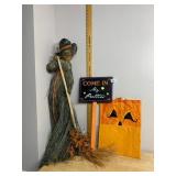 HALLOWEEN DECOR, STRAW WITCH FIGURE W/ BROOM,