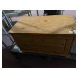 WOOD STORAGE CHEST, HINGED LID, NATURAL FINISH.