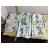 AMERICAN GREETINGS CORP VTG BED LINENS, HOLLY