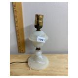 VTG MILK GLASS TABLE LAMP, SWIRL PATTERN, BRASS