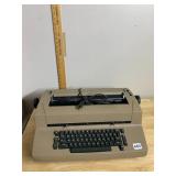 IBM CORRECTING SELECTRIC II TYPEWRITER, TAN