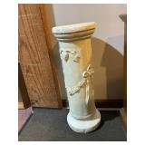 DECORATIVE PEDESTAL, COMPOSITE MATERIAL, GRAPE