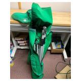 FREE STANDING HAMMOCK, GREEN FABRIC, METAL FRAME,