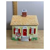 NESTLE TOLL HOUSE CERAMIC COOKIE JAR, HOUSE FORM,
