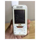 SONY ERICSSON WALKMAN W610I, WHITE, SLIDER PHONE,